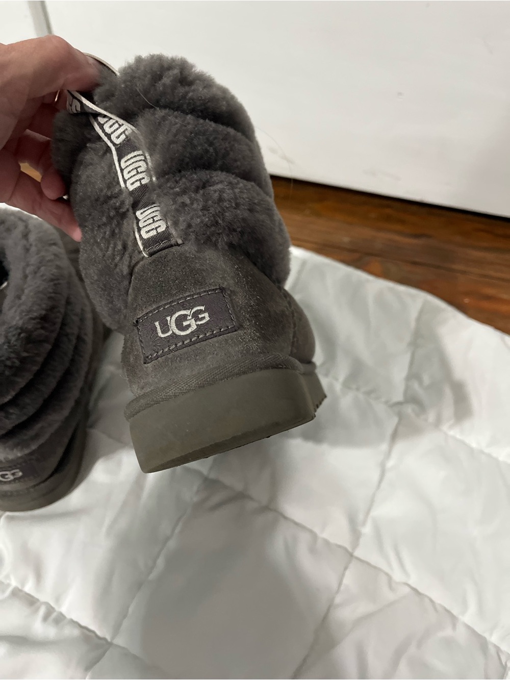 UGG Short Shearling Boots in Charcoal, great condition size 7 - Picture 7 of 9